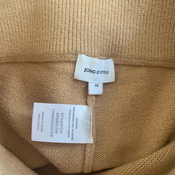 Song of style / Revolve pants or sweatpants - Picture 6 of 9